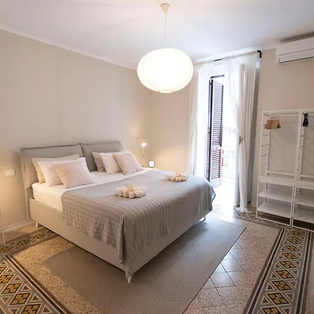 Casa Di Leonardo Elegant & Comfort 4* Bari